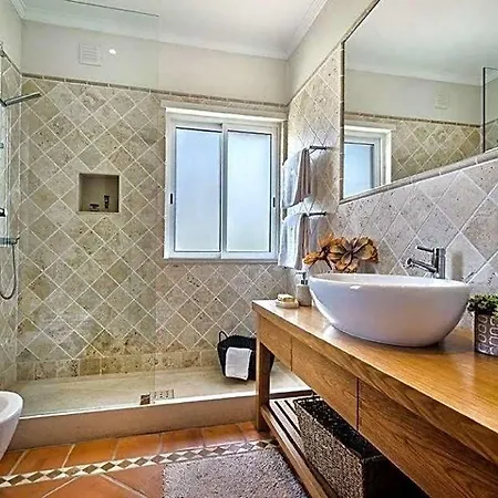 Sleeps 14 Pool Air Con Wifi Quinta do Lago