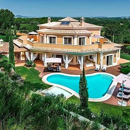 Sleeps 14 Pool Air Con Wifi Villa