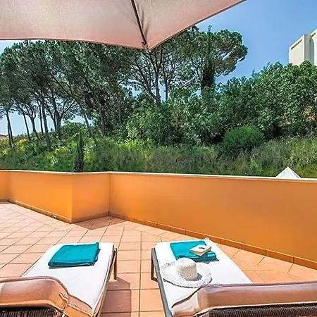 Sleeps 14 Pool Air Con Wifi