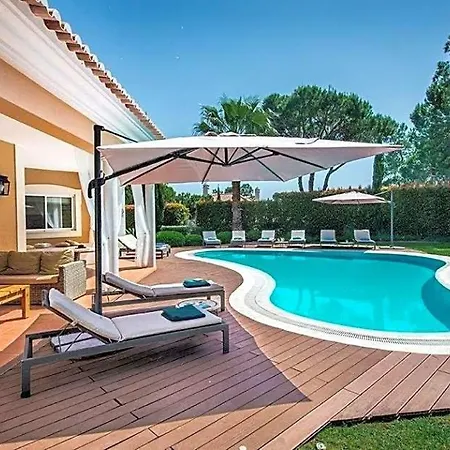 Sleeps 14 Pool Air Con Wifi Quinta do Lago