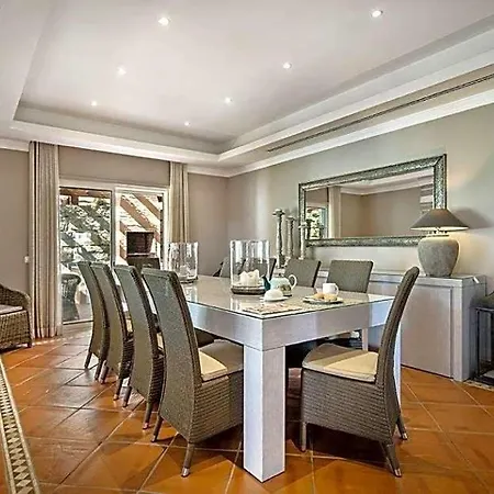 Sleeps 14 Pool Air Con Wifi 빌라 *